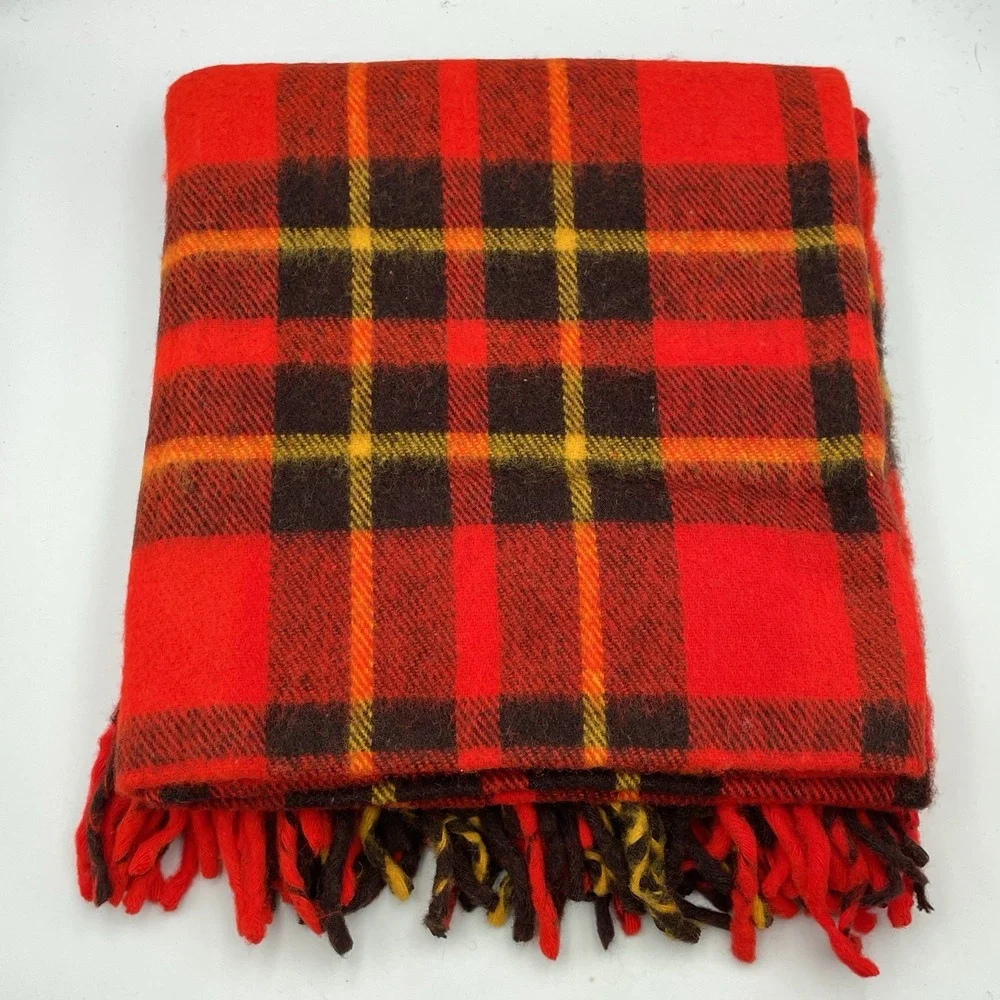Vintage 1960s-1970s Faribo Glengary Plaid Acrylic Blanket 50x60 USA Fringe